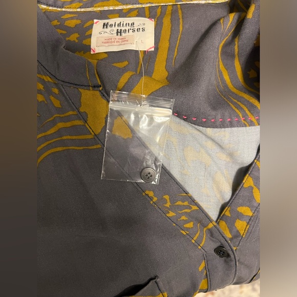 ANTHROPOLOGIE HOLDING HORSES Shirt Dress, Gray with Gold Colored Accent-  Size L - Picture 13 of 13